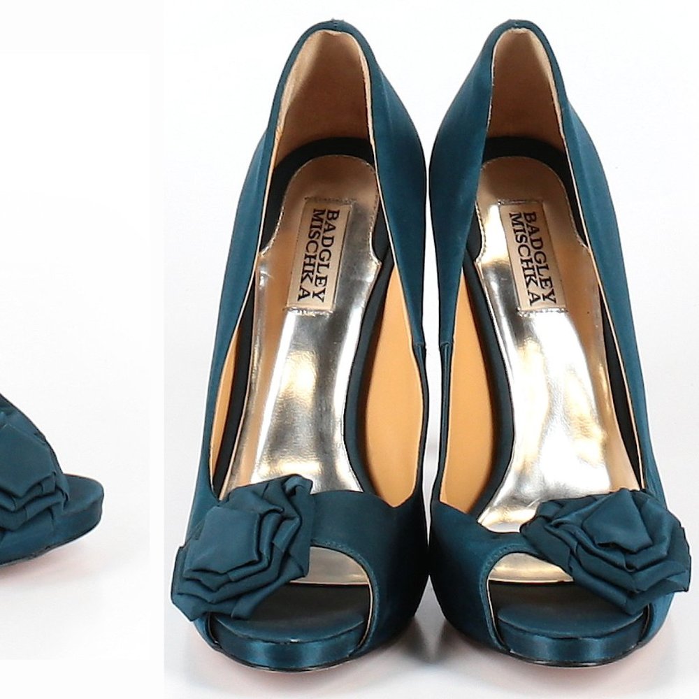 * Org $255! Teal BADGLEY MISCHKA Satin Pumps